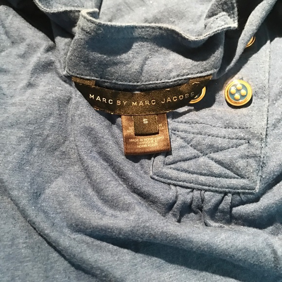 Tops - Picture 5 of 5